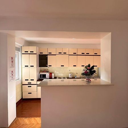 Viktor Apartment Kumanovo Eksteriør bilde