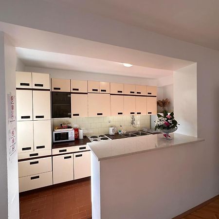 Viktor Apartment Kumanovo Eksteriør bilde
