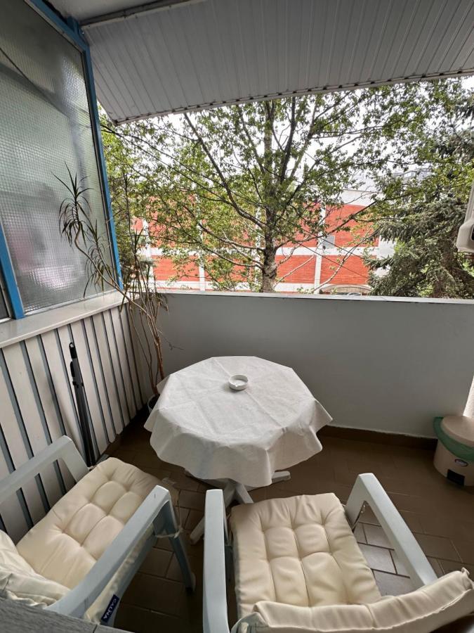 Viktor Apartment Kumanovo Eksteriør bilde