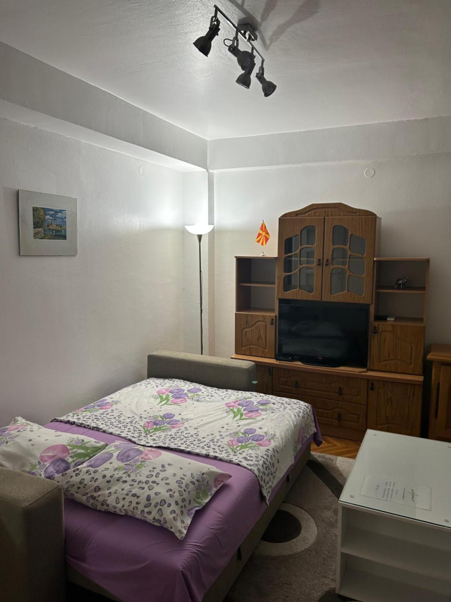 Viktor Apartment Kumanovo Eksteriør bilde